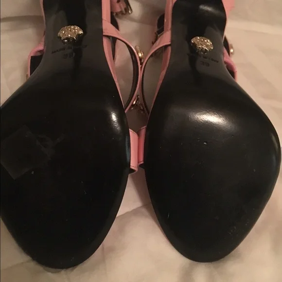 2015 Pink Versace Heels - Picture 3 of 4
